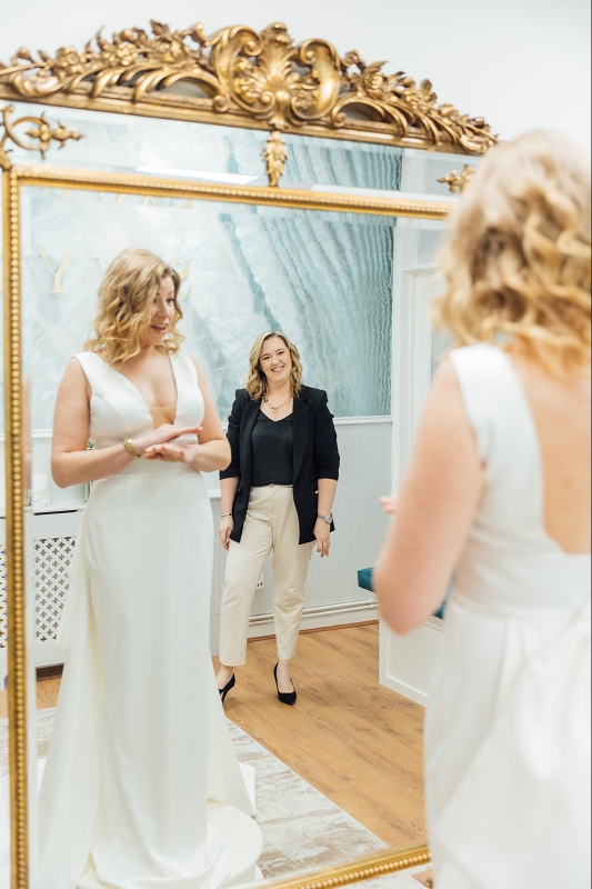 Gallery image 1: chameleon-for-beautiful-clothes-and-bridal