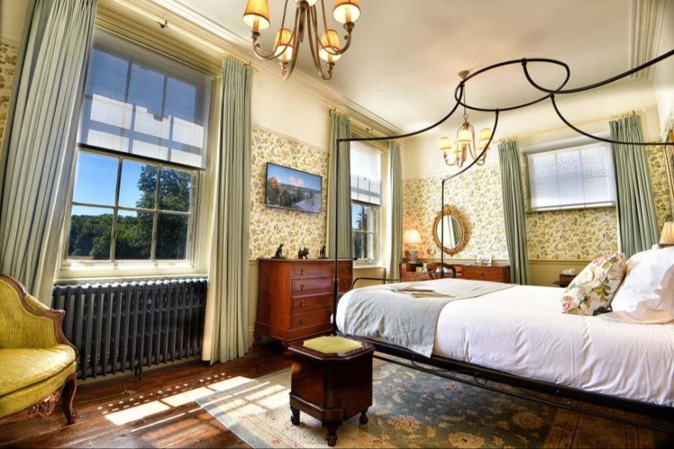 Image 8 from The Crown Hotel
