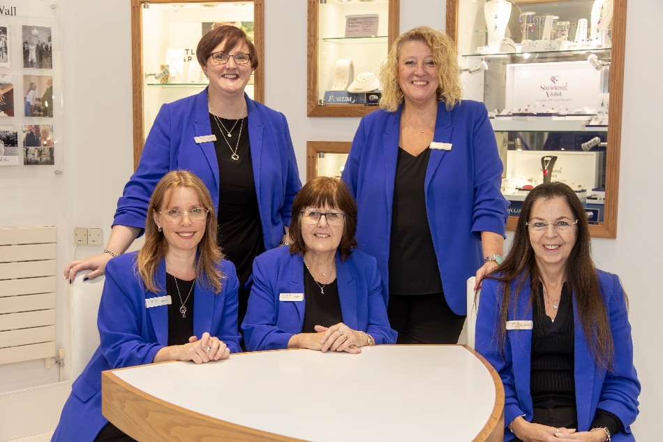 Gallery image 5: forum-jewellers