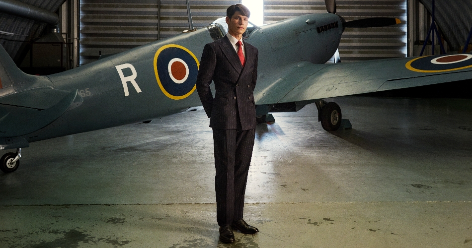 Image 2: Gieves & Hawkes