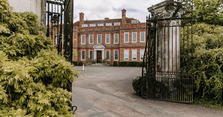 Image 1: Walhampton Weddings