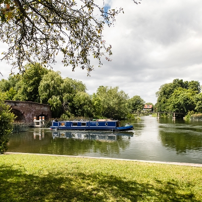 Honeymoons: Down by the river - The Great House in Sonning