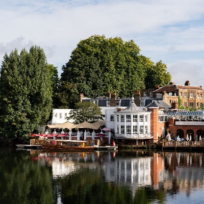 Wedding News: Learn more about this outstanding riverside wedding venue