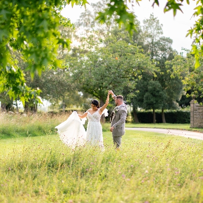 Find your big-day photographer at Mercedes-Benz World