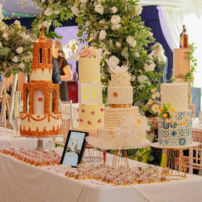 Wedding cake aplenty with The Artist Cake