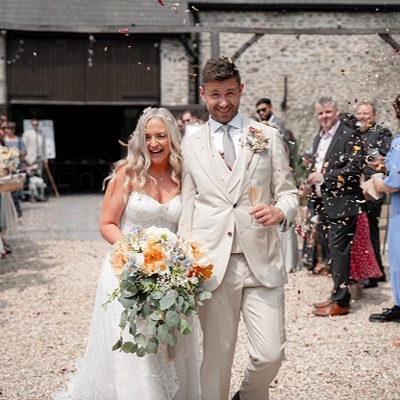 Real Weddings: Love At First Swipe