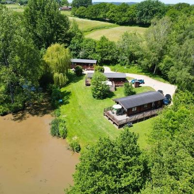 Wedding News: Discover New Forest weddings at Lake Farm