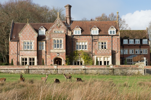 Hampshire wedding venue named 'Best Countryside Hotel': Image 1