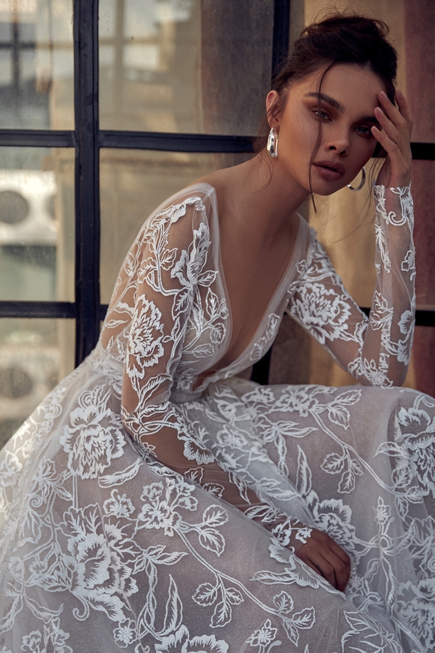 Date set for world debut of leading bridalwear designer's new collection at Hampshire bridal boutique: Image 2