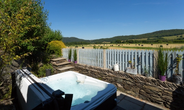 Hot tub overlooking the Lake District