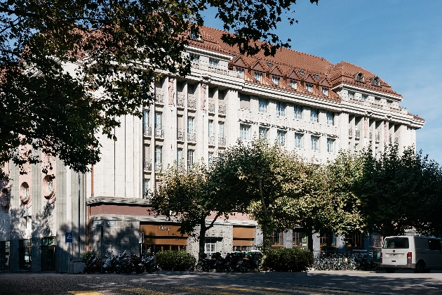 Art Deco-listed building on bustling street 
