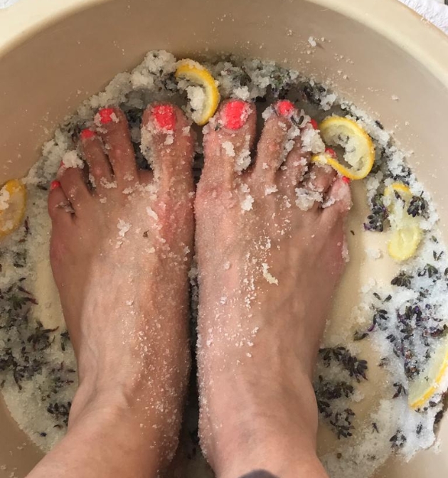 step three diy foot scrub