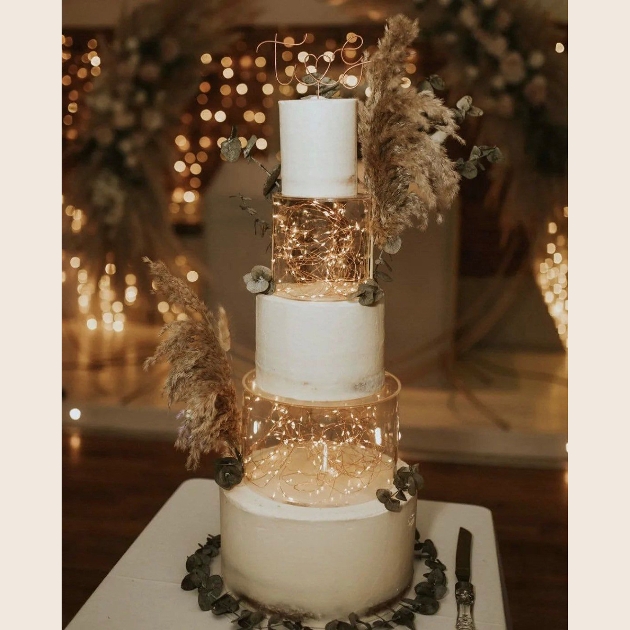 Acrylic tiered wedding cake