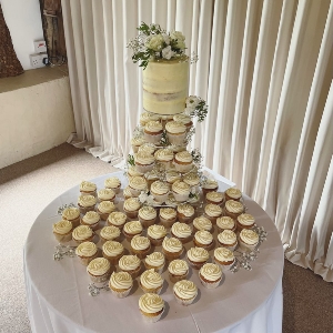 Annabel Bakes Cakes