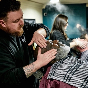 Bond’s Barbershop Winchester