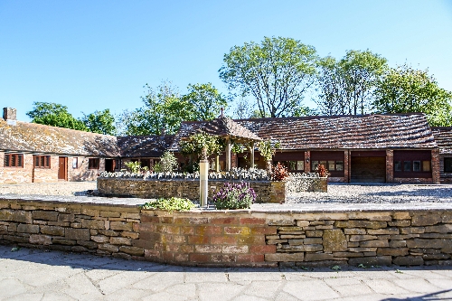 Image 7 from Kingston Country Courtyard